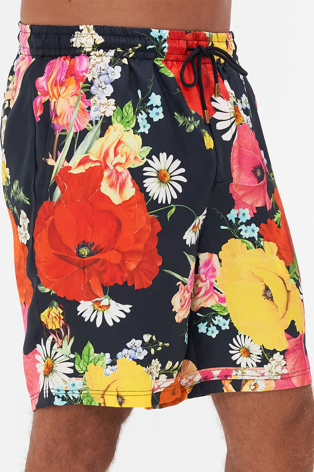 RELAXED BAGGY WALK SHORT DIVINE DIVINITY