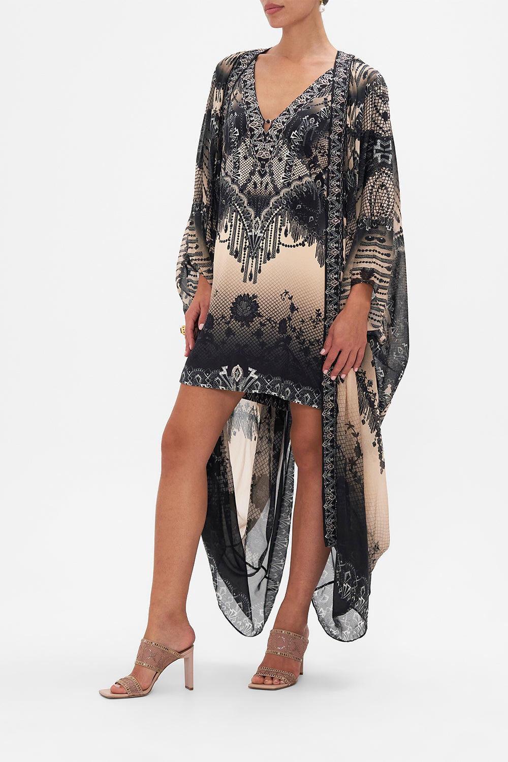 LAYER WITH CB PANEL CURTAIN CALL CHAOS