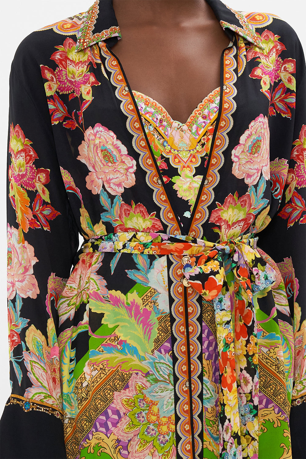 LAYER WITH COLLAR SUNDOWNERS IN SICILY