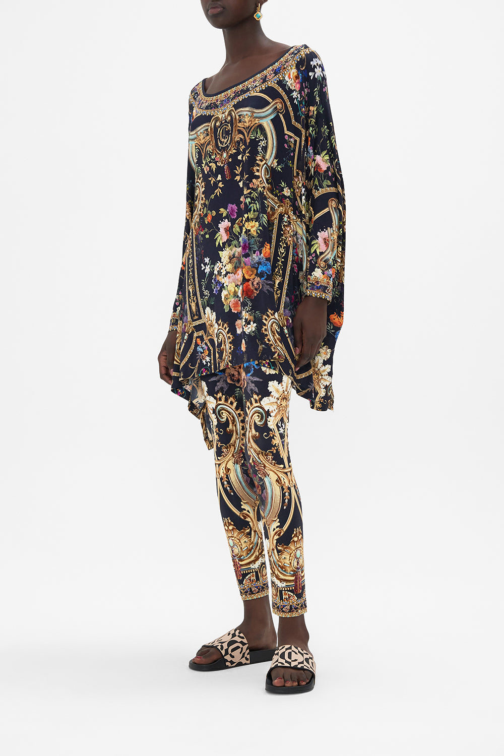 SCOOP NECK SLOUCH TEE PLAY YOUR CARDS RIGHT