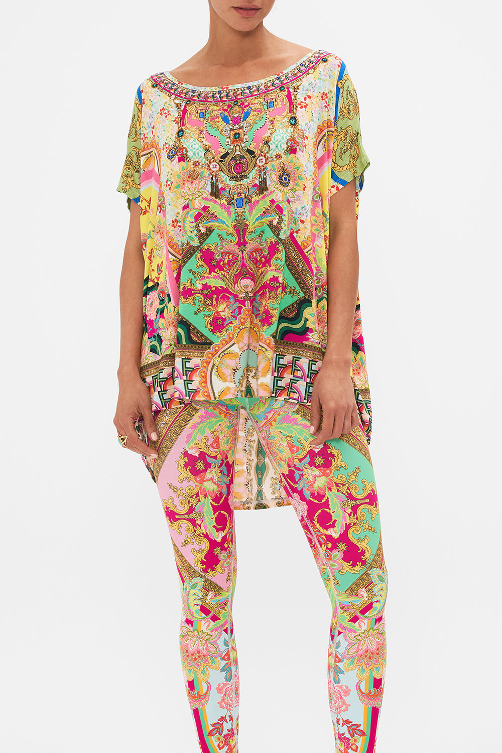 Crop view of model wearing CAMILLA loose fit tee in Ciao Bella print