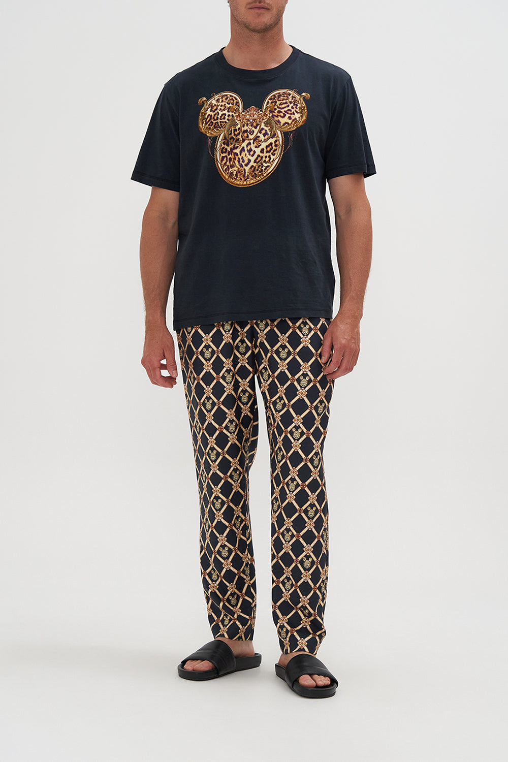 Relaxed Fit Tee Mickeys Kingdom print by CAMILLA