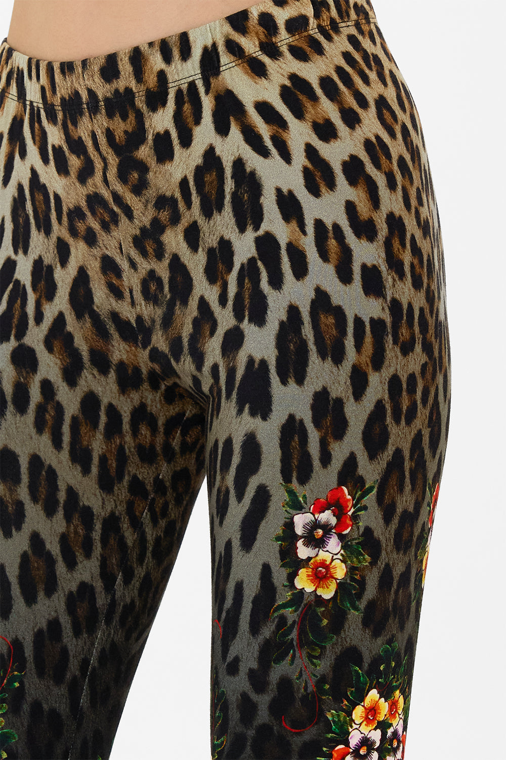 CAMILLA black floral leggings in Volendam Dolls print