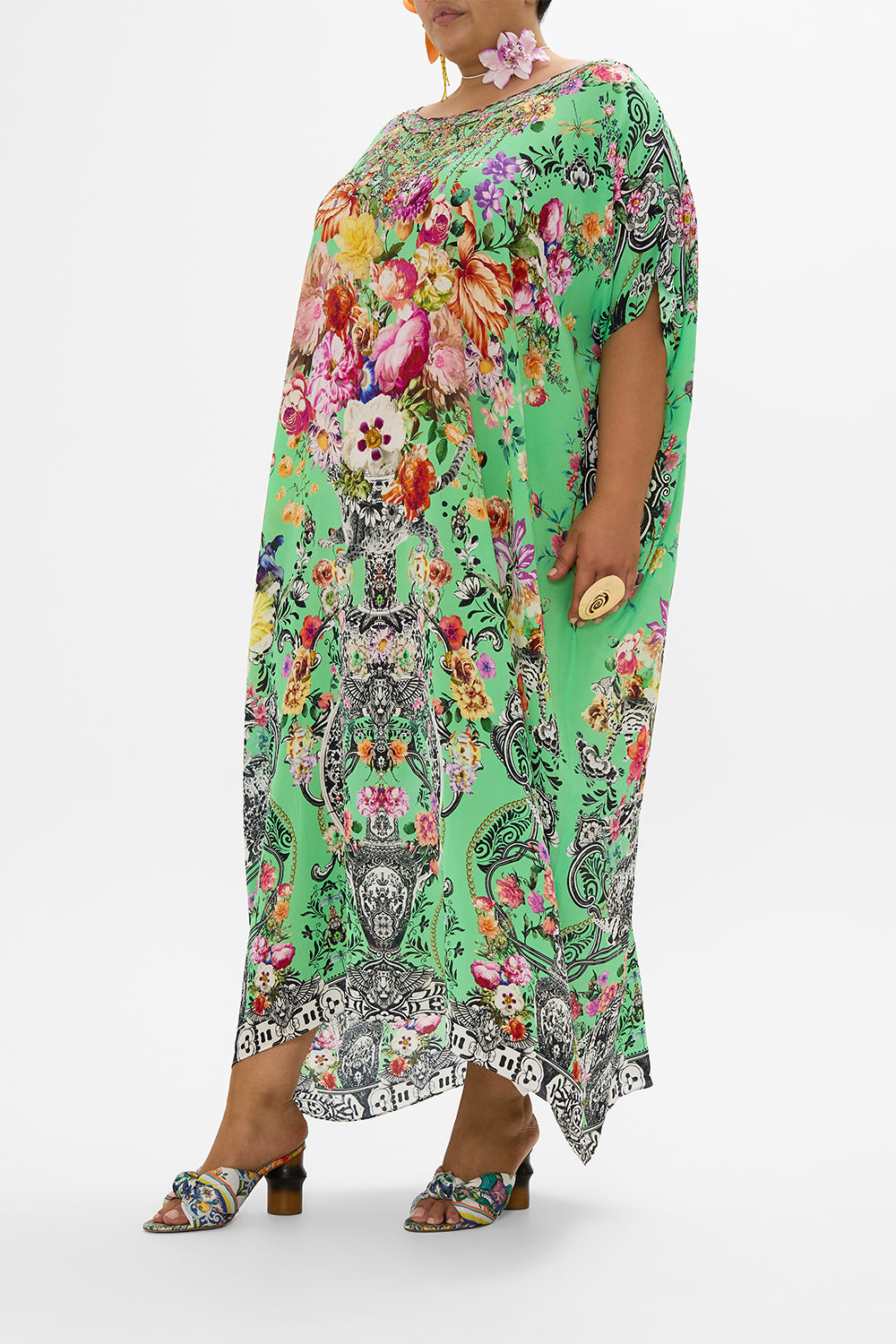 ROUND NECK KAFTAN PORCELAIN DREAM