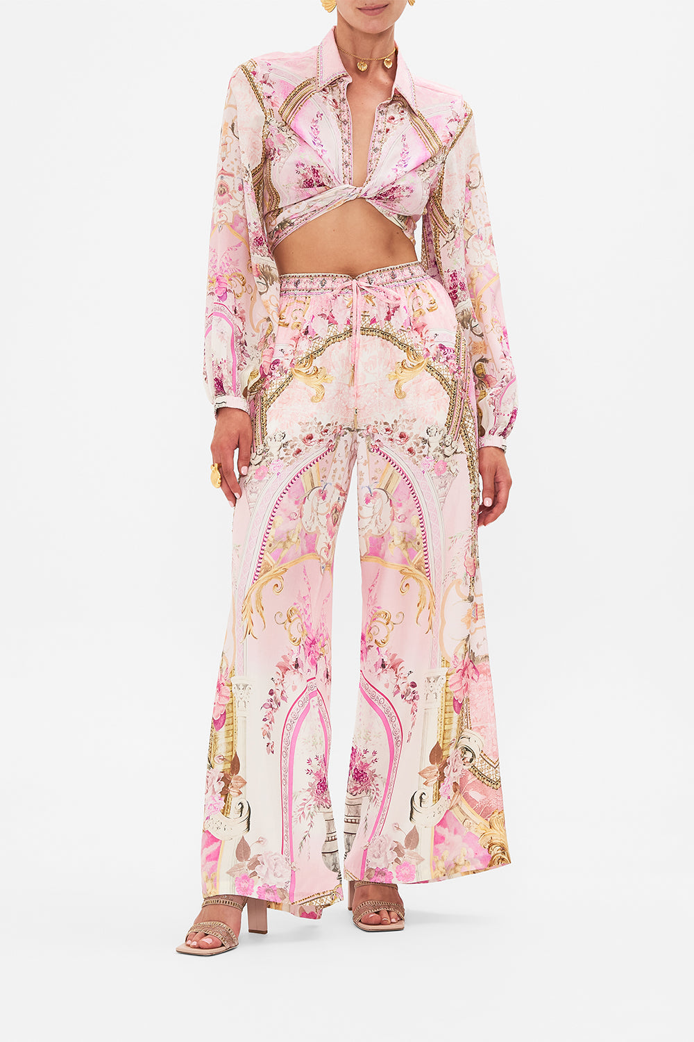 Front view of model wearing CAMILLA silk lounge pant in Feeling Fresco print