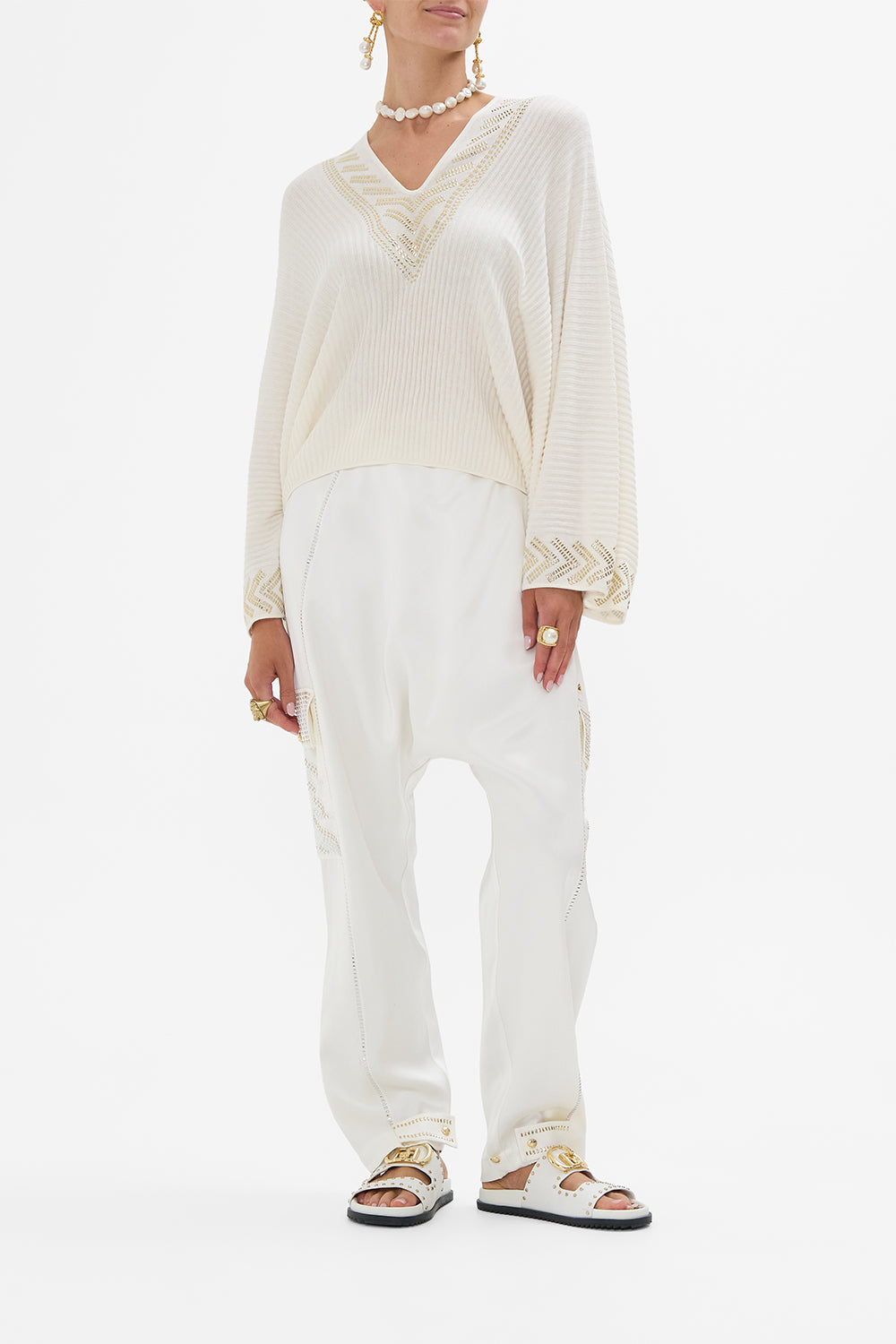 CAMILLA Relaxed V-Neck Knit Top in Valley of the Queens print