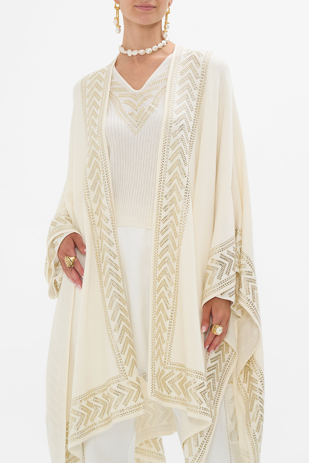 CAMILLA Throw Over in Valley of the Queens print