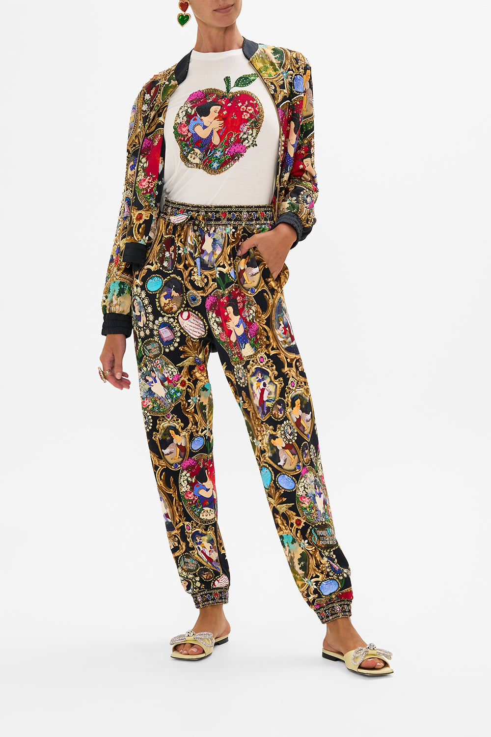 Disney CAMILLA t shirt in Happily Ever After print