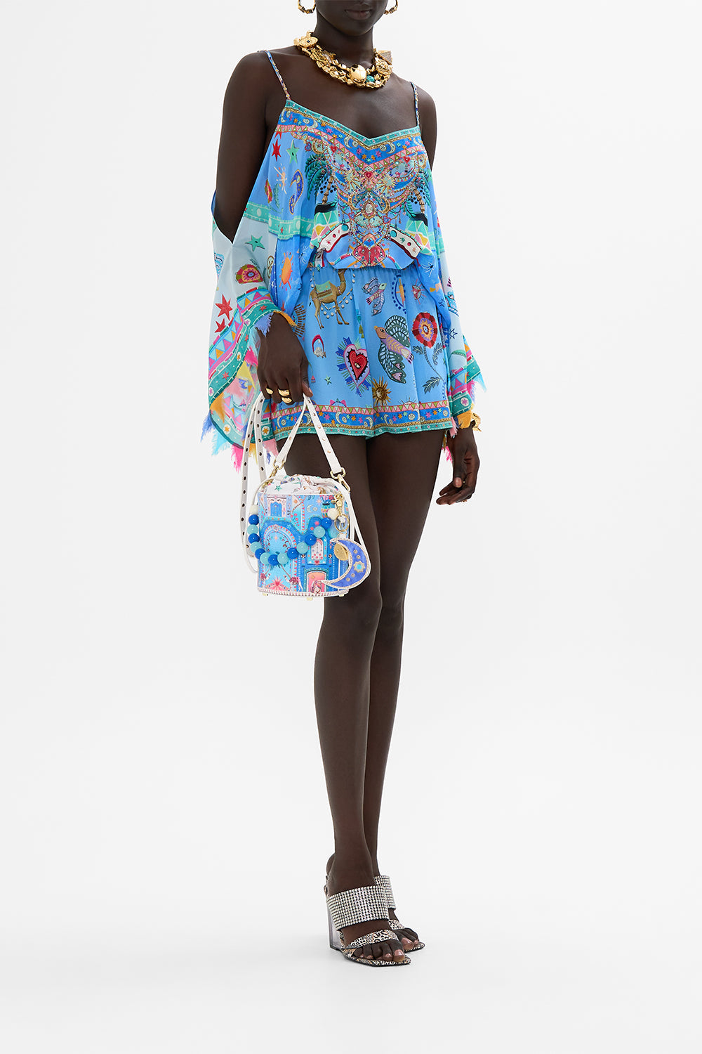 DRAWSTRING BUCKET BAG WITH BEADED HANDLE A PAINTED VILLAGE