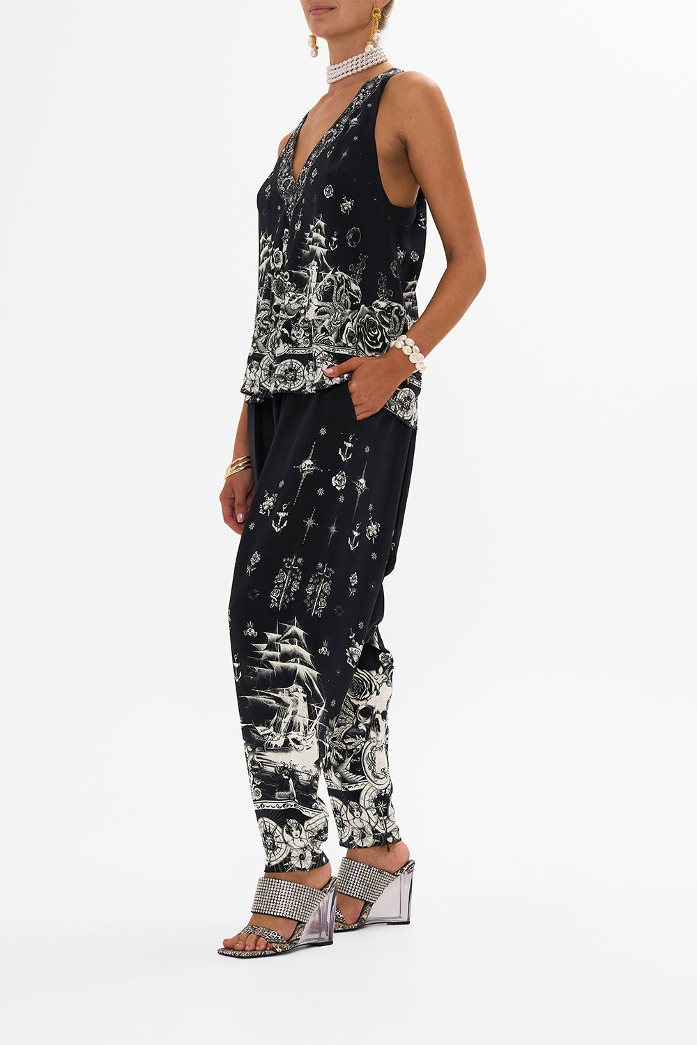 V NECK TOP WITH KNOT BACK TALES OF TATTOO