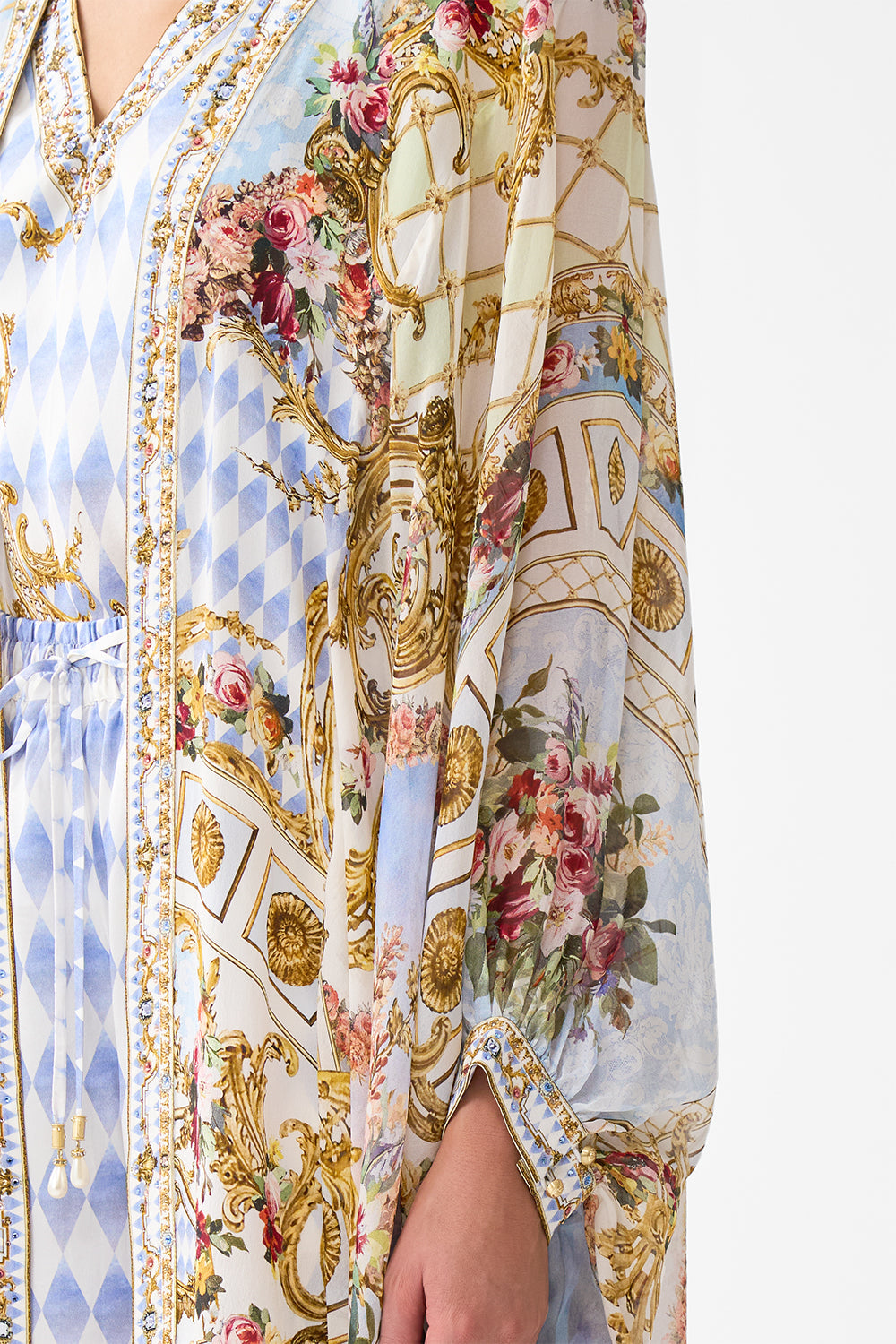 DRAMATIC SLEEVE COCOON LAYER THRONE GAMES