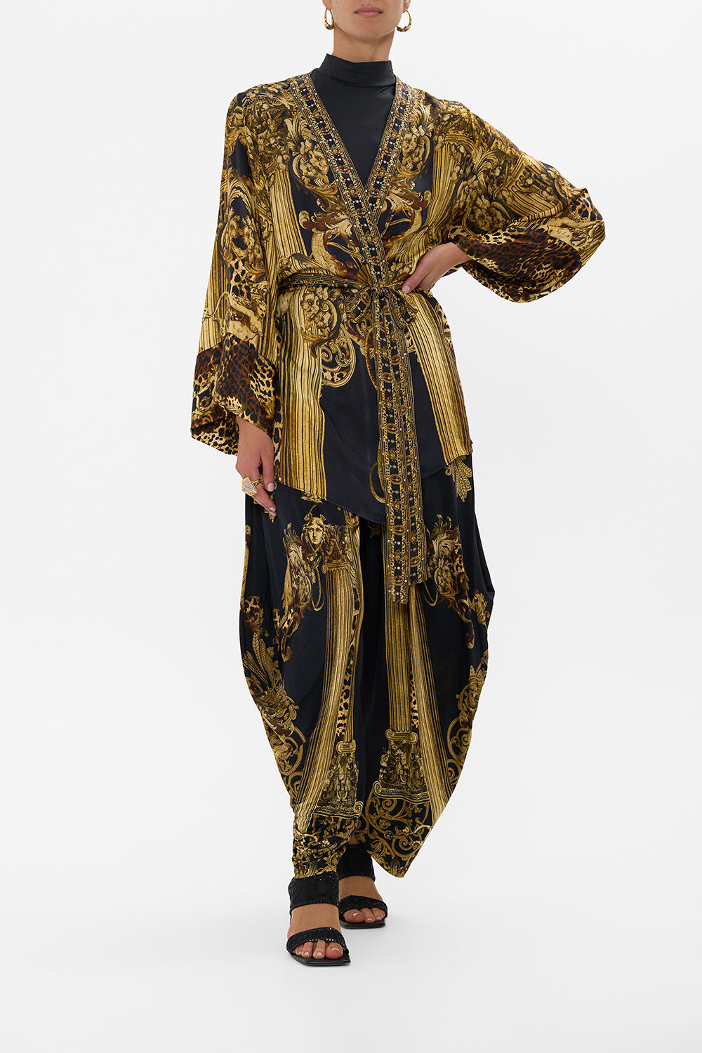 SHORT KIMONO WRAP ERA OF EMPIRES