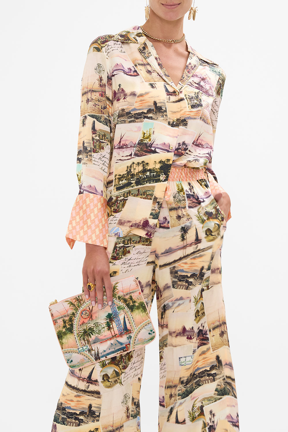 CAMILLA small canvas cluth in Call me in Cairo print.