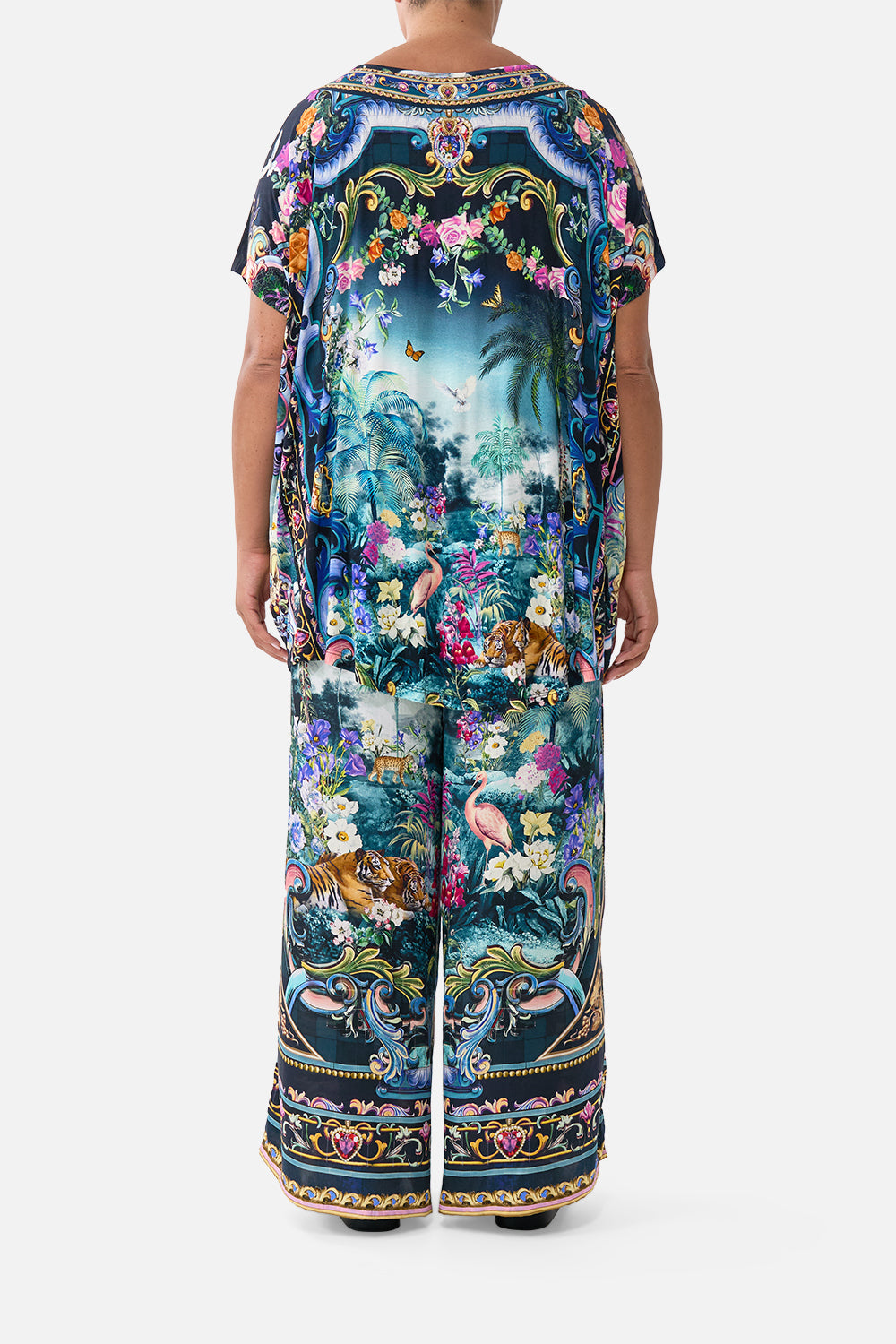 LOOSE FIT TEE BASKED IN BAROQUE