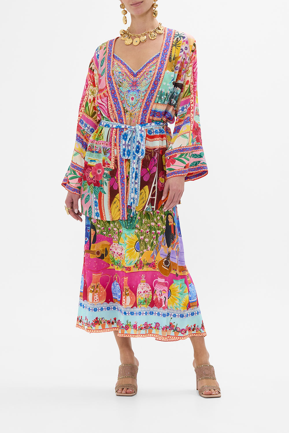 CAMILLA Short Kimono Wrap Roeqiyas Realm print.