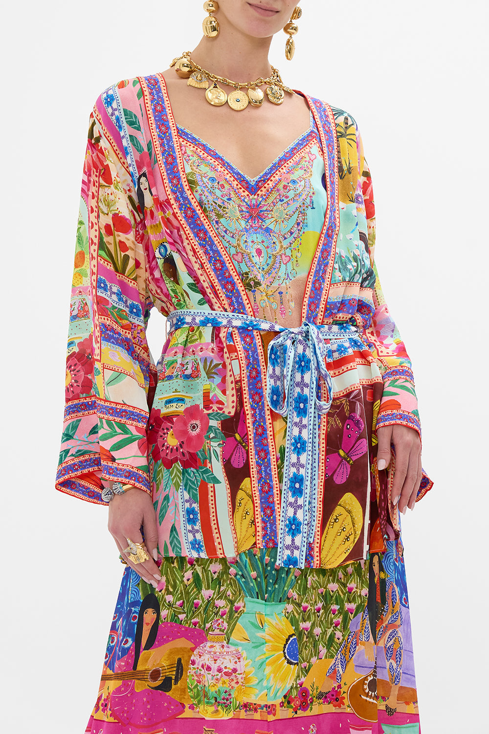 CAMILLA Short Kimono Wrap Roeqiyas Realm print.