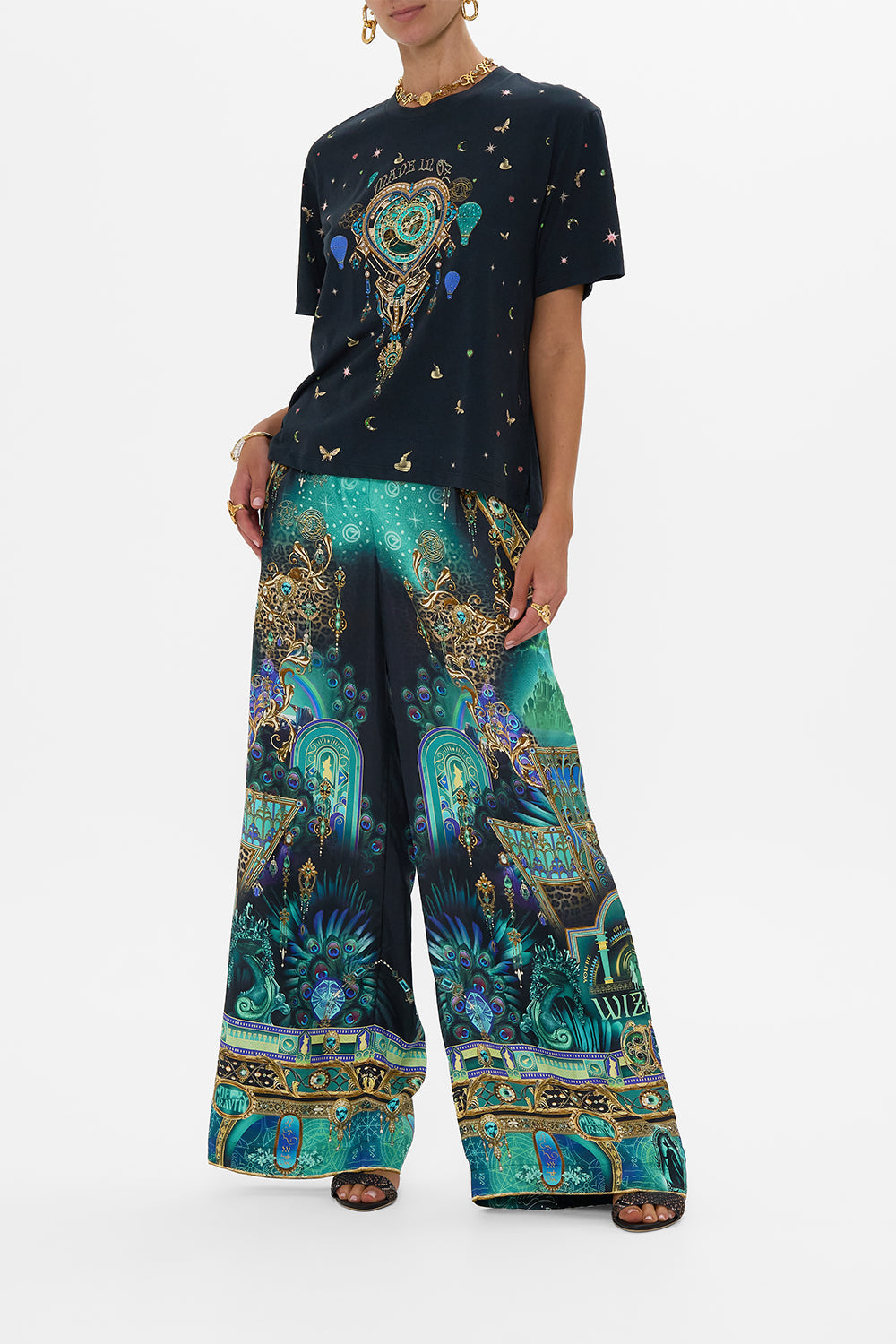 CLASSIC TEE DEFY GRAVITY