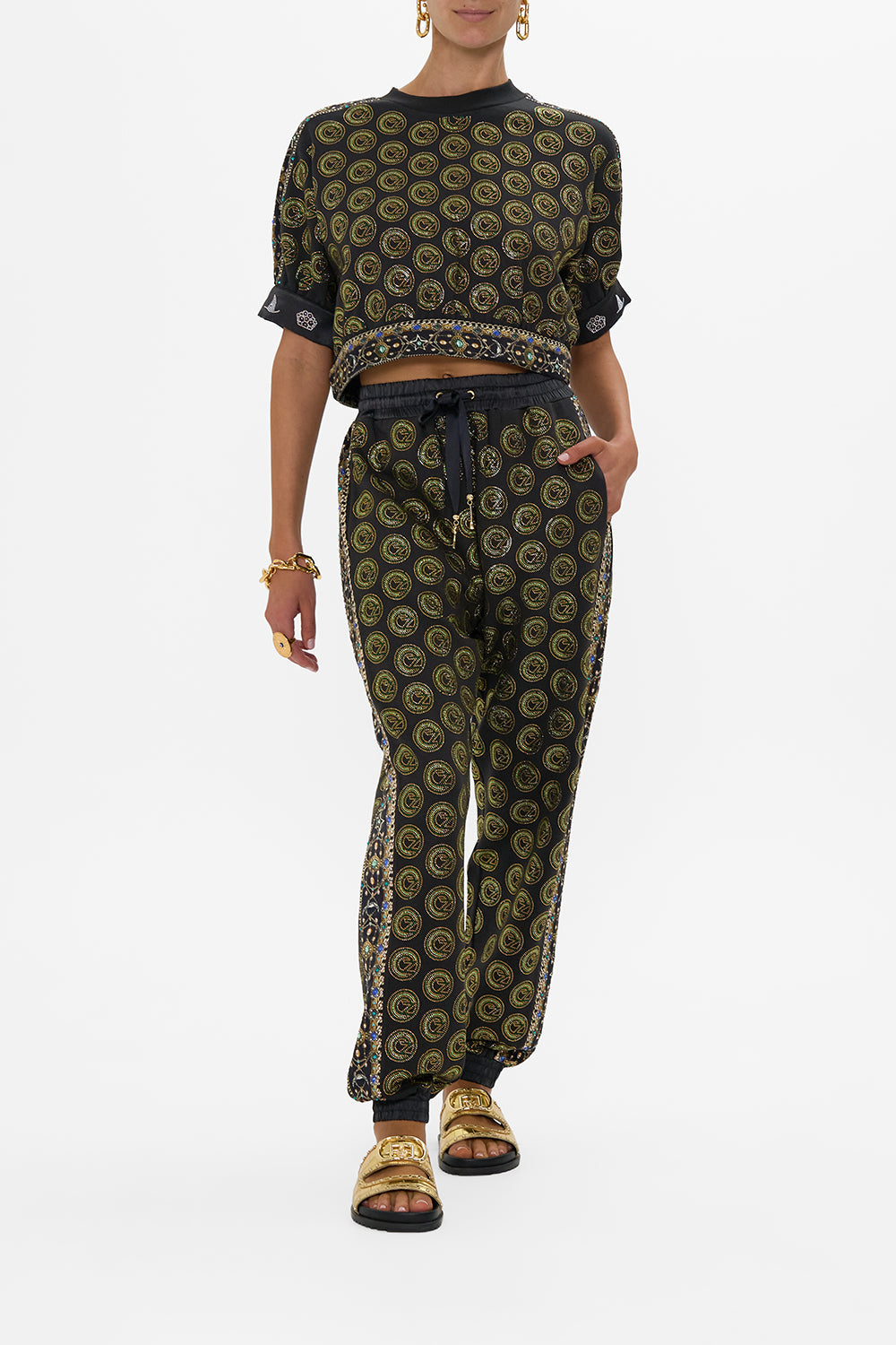 OVERSIZED CROPPED TEE WITH SILK DETAILS DEFY GRAVITY