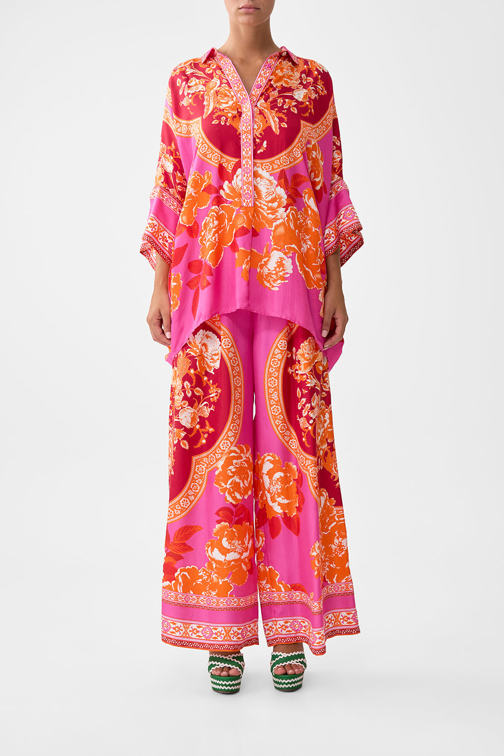 BATWING SHIRT TILES OF TÜRKIYE