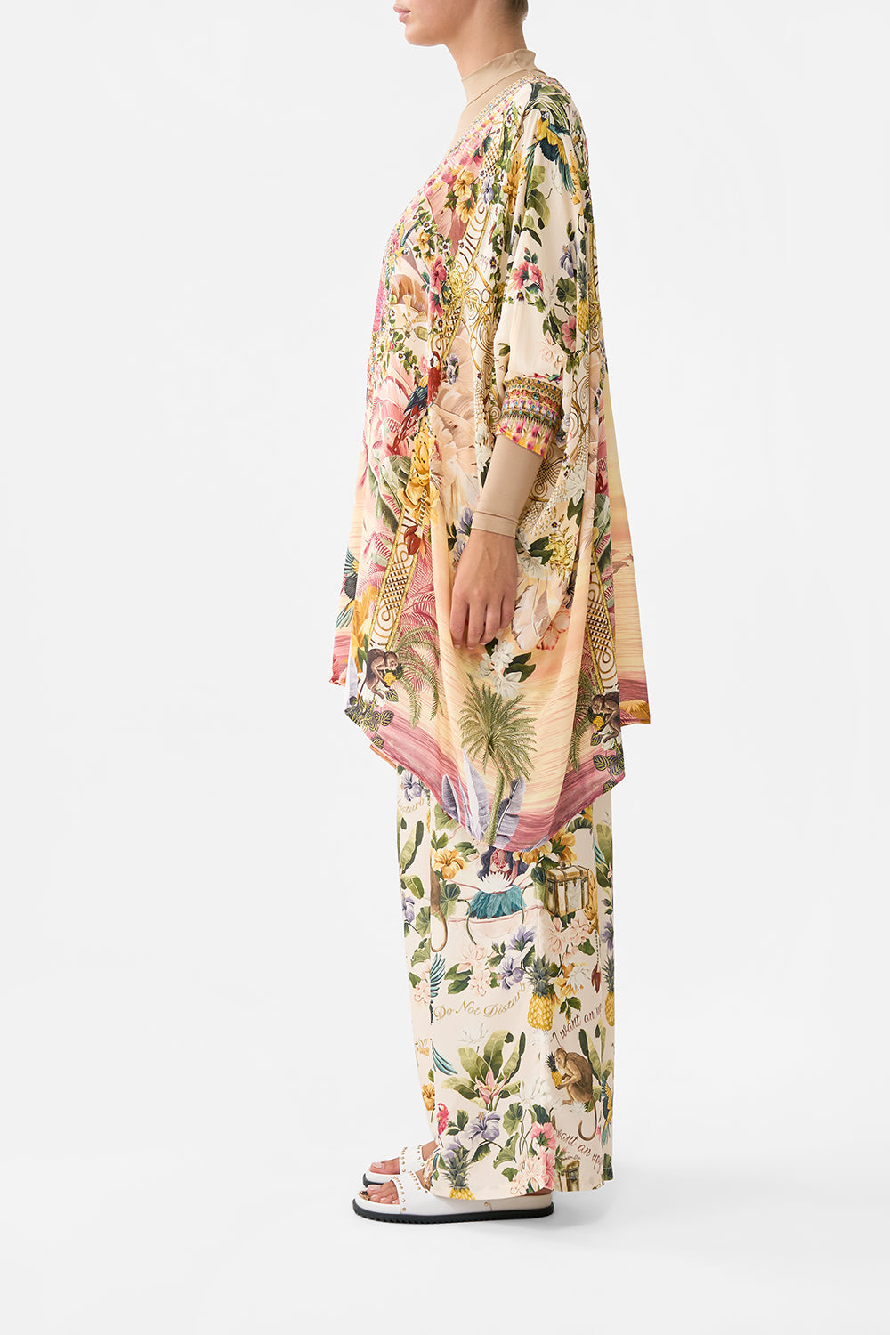 SHORT KAFTAN WITH CUFF WELCOME TO THE WHITE LOTUS