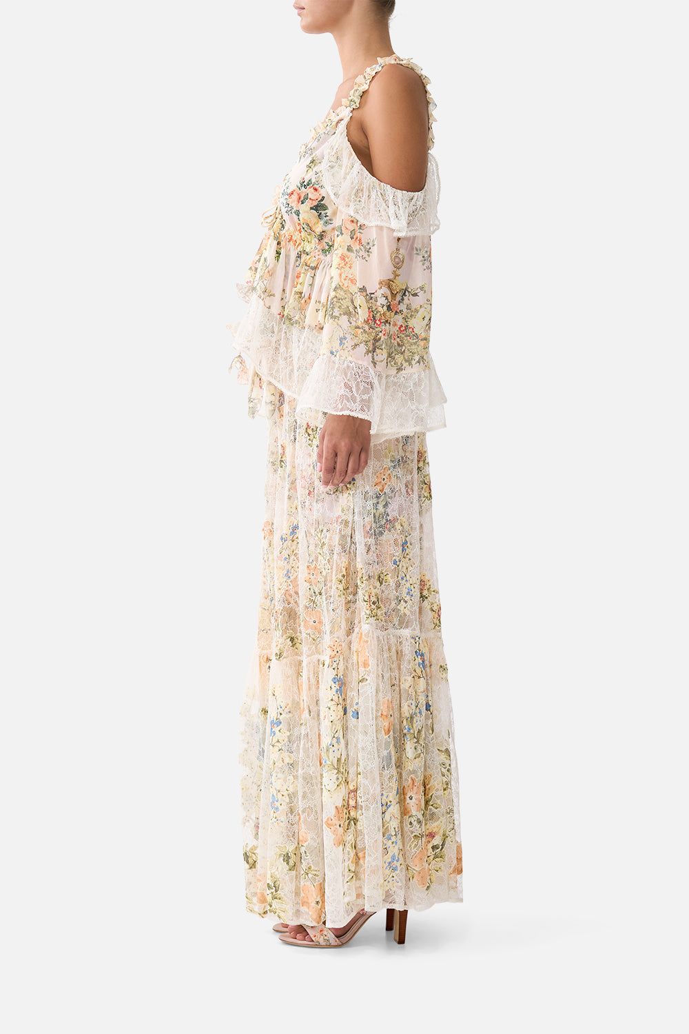 COLD SHOULDER RUFFLE TOP TWILIGHT IN ISTANBUL