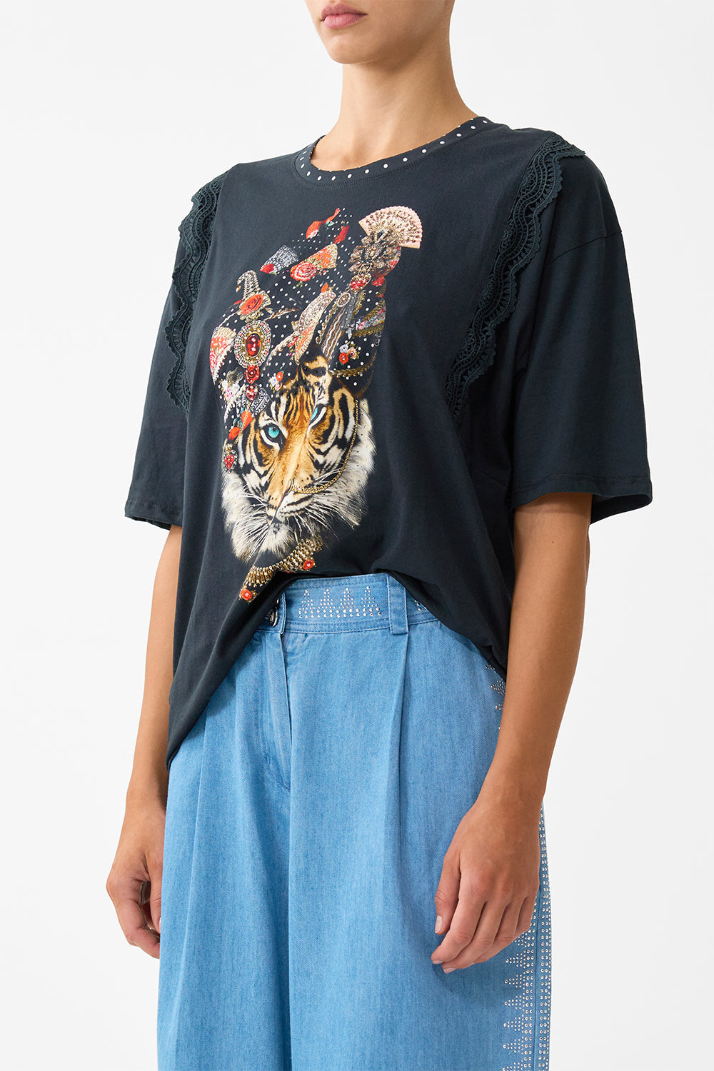 OVERSIZED TEE WITH LACE TRIM DAUGHTERS OF DUENDE