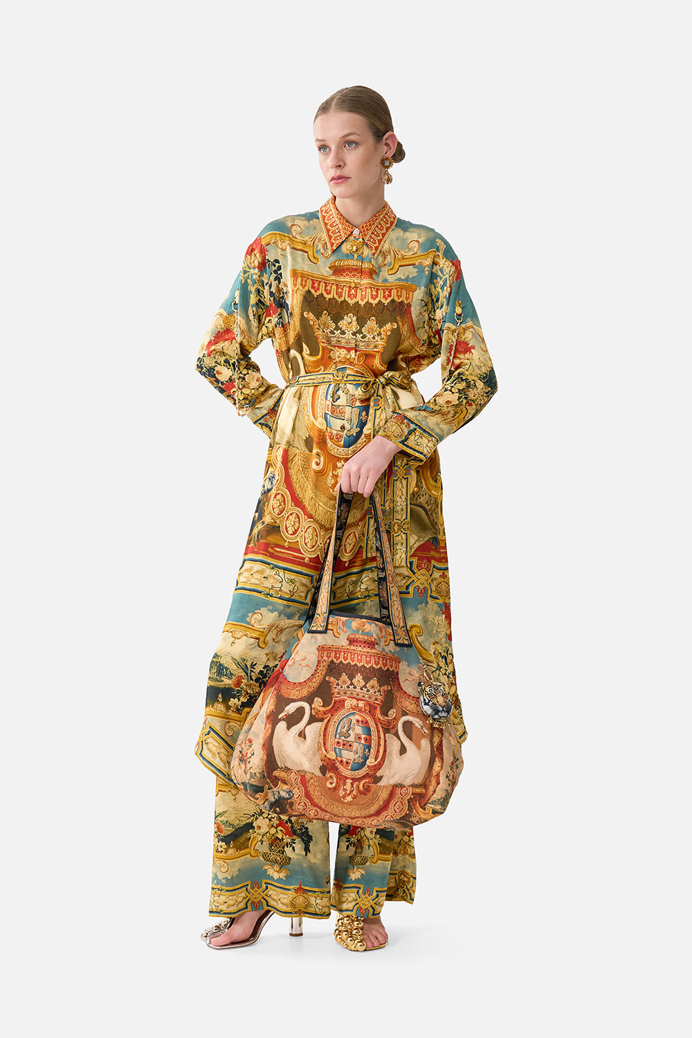 The CAMILLA Reversible Tote With Coin Purse in our Lifeís Rich Tapestry print.