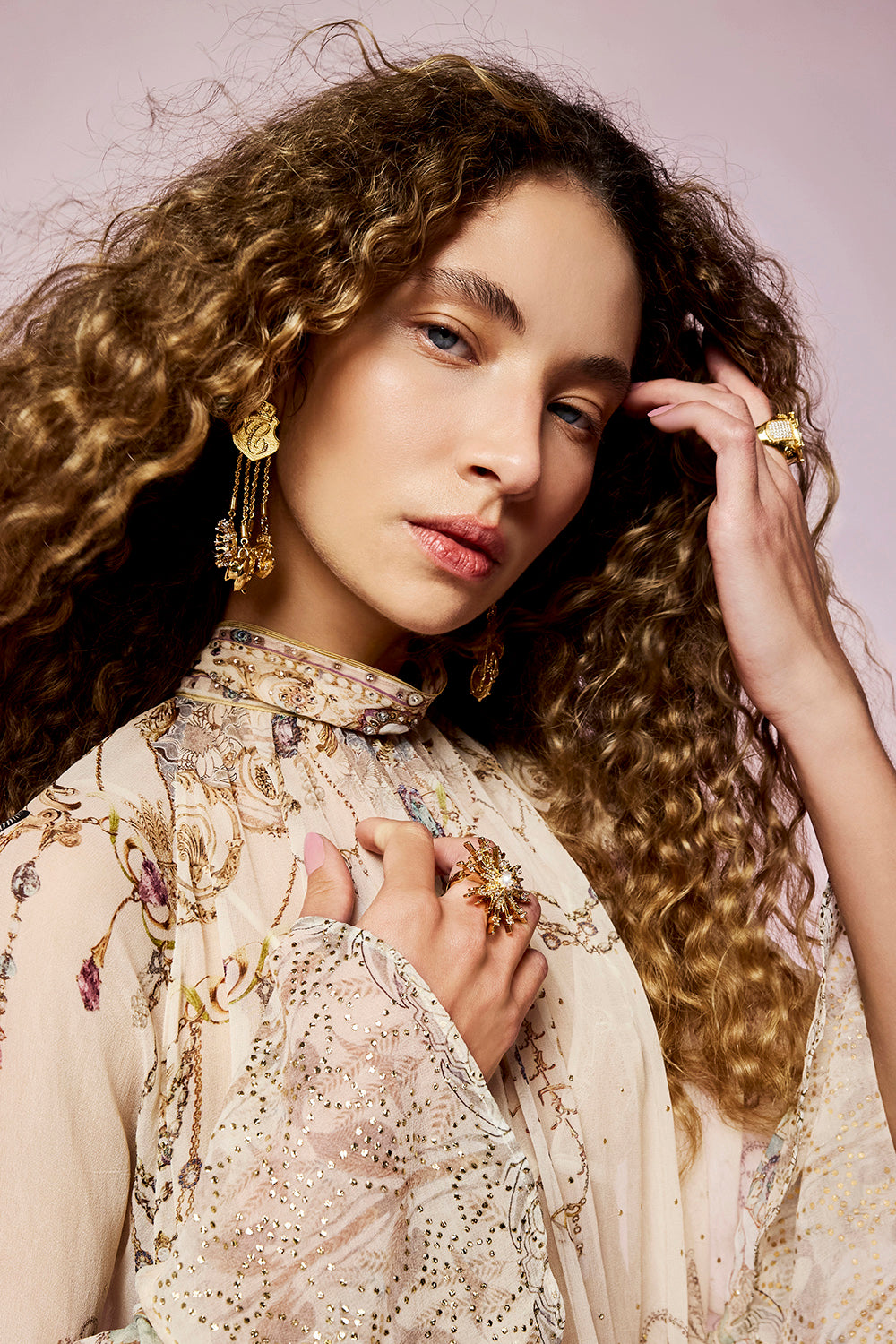PALAIS AETHERIA CHARM EARRINGS GOLD
