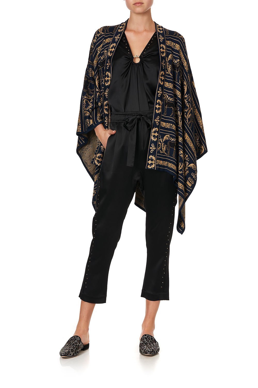 SHORT KNIT PONCHO WITH TIE PUNK OF PRIMROSE