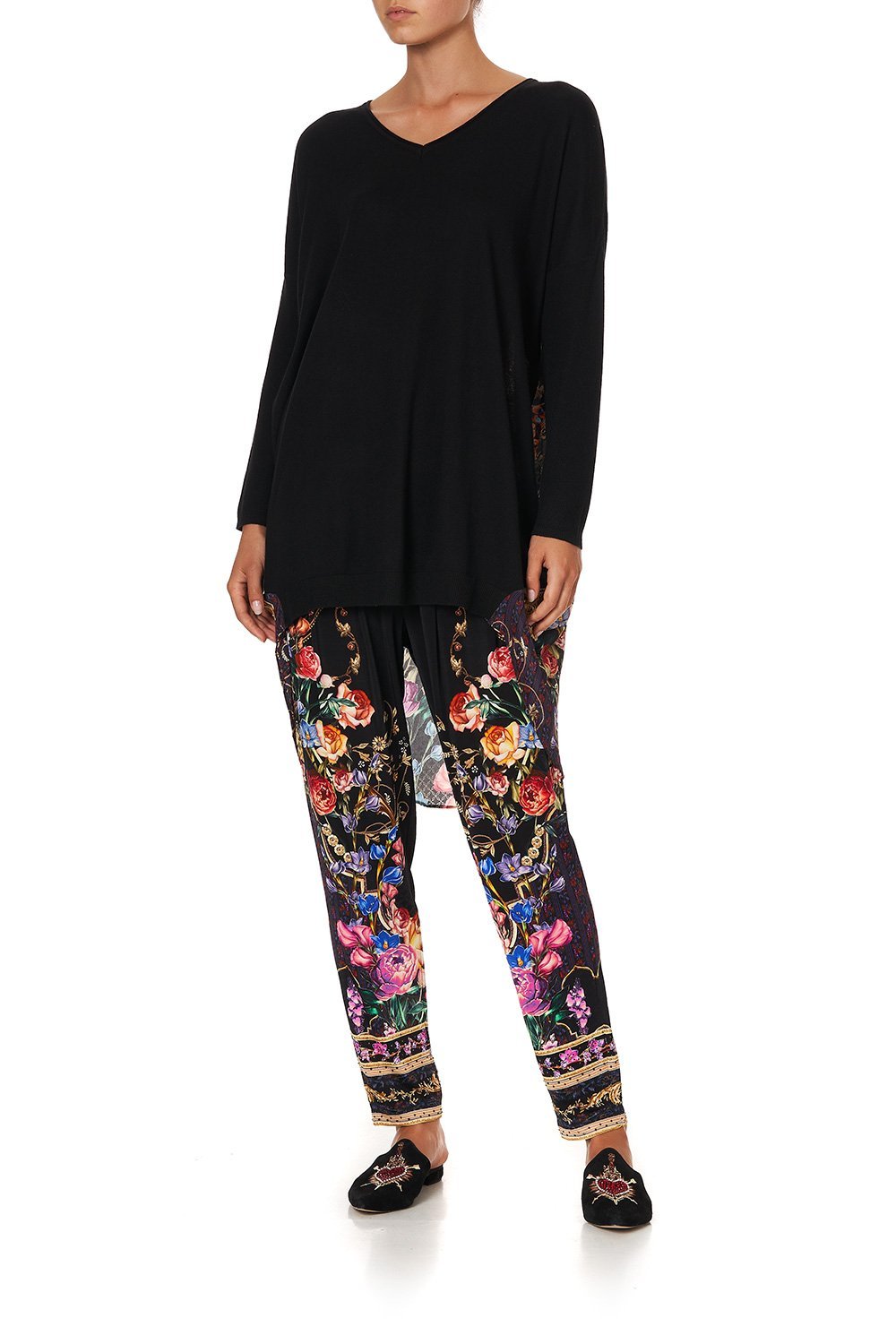 V NECK JUMPER WITH PRINT BACK BLUSHING MANOR