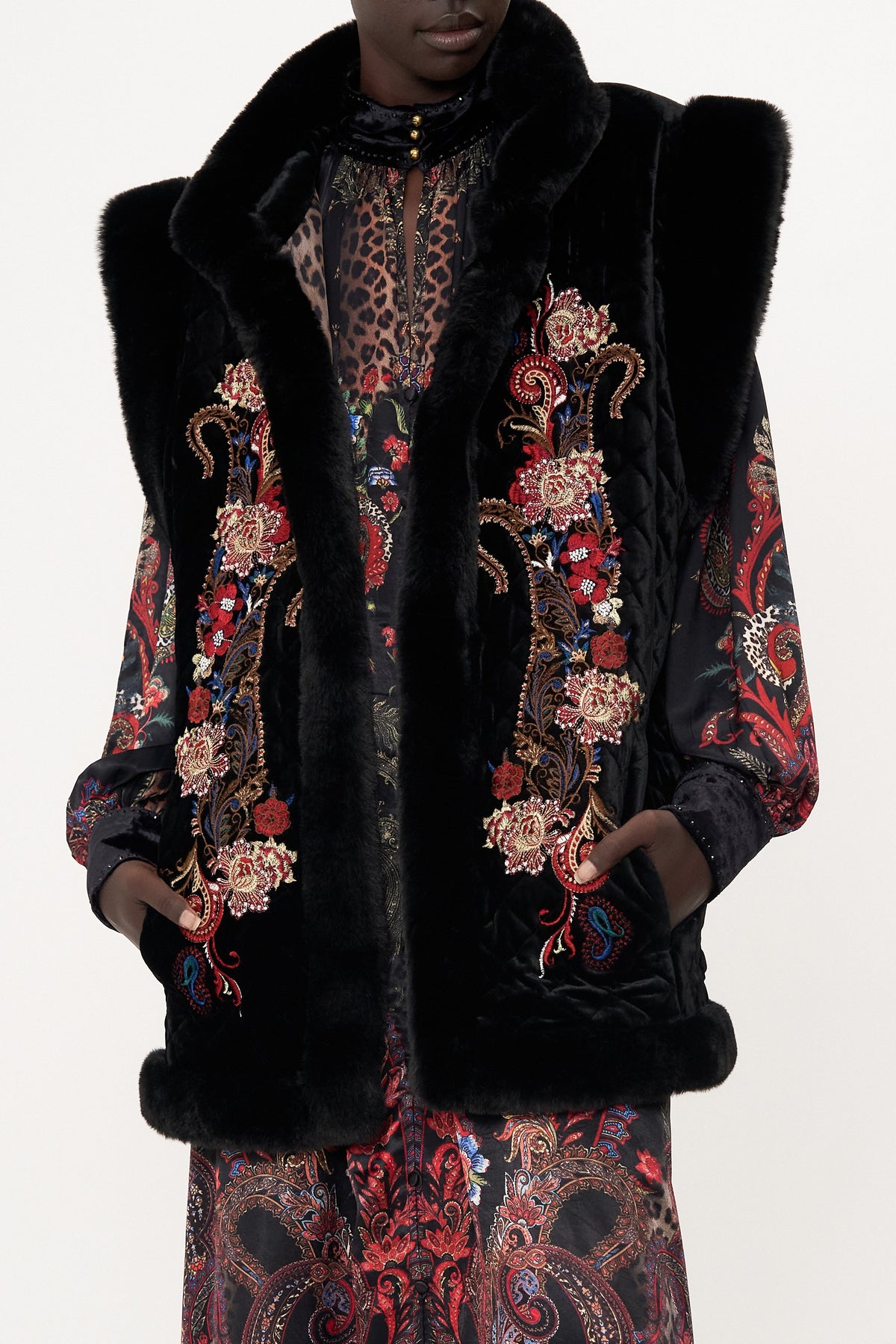 OVERSIZED FEUX FUR GILET WOODSTOCK ROCK