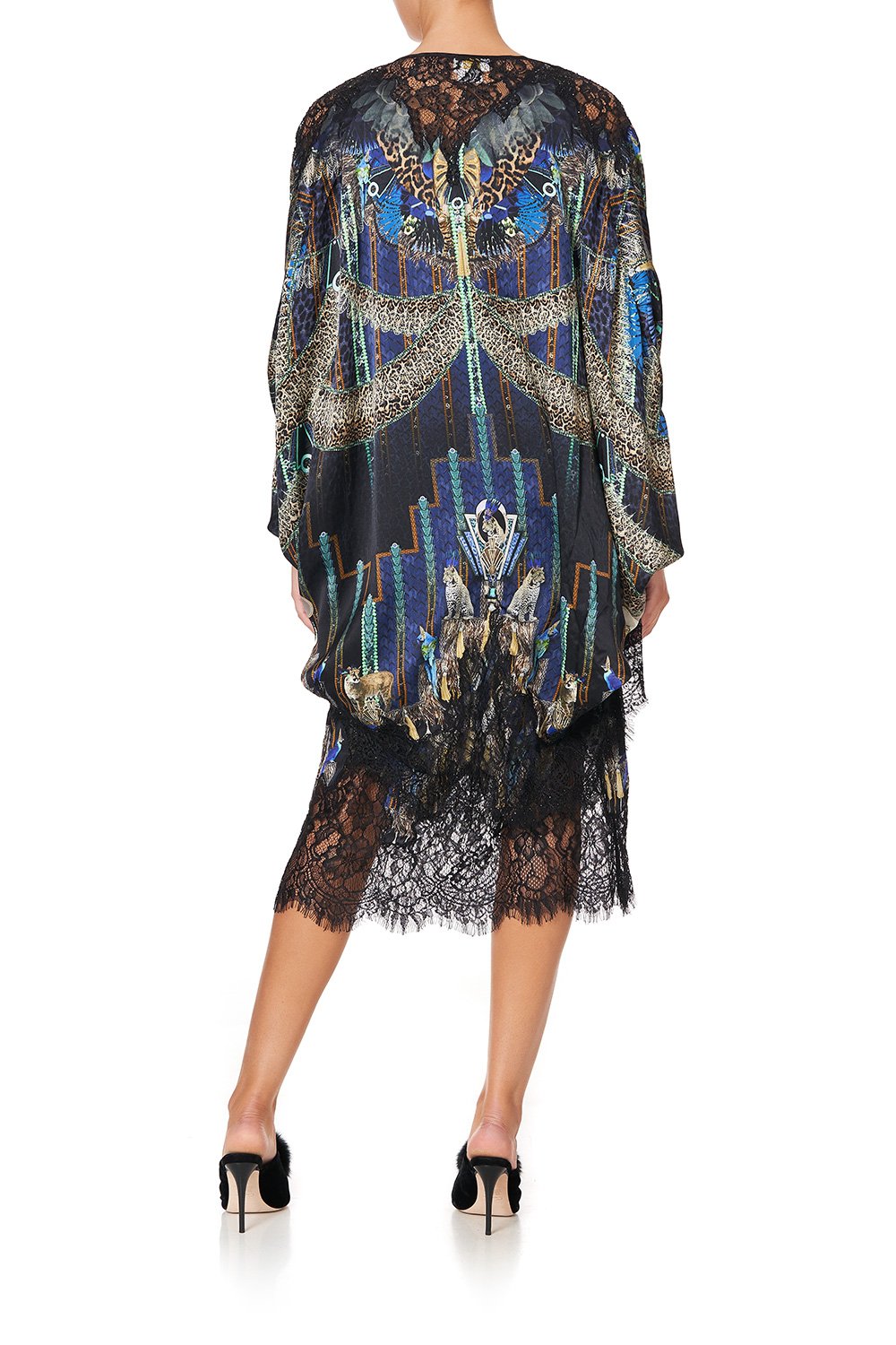 OPEN FRONT CAPE WITH LACE DRIPPING IN DECO
