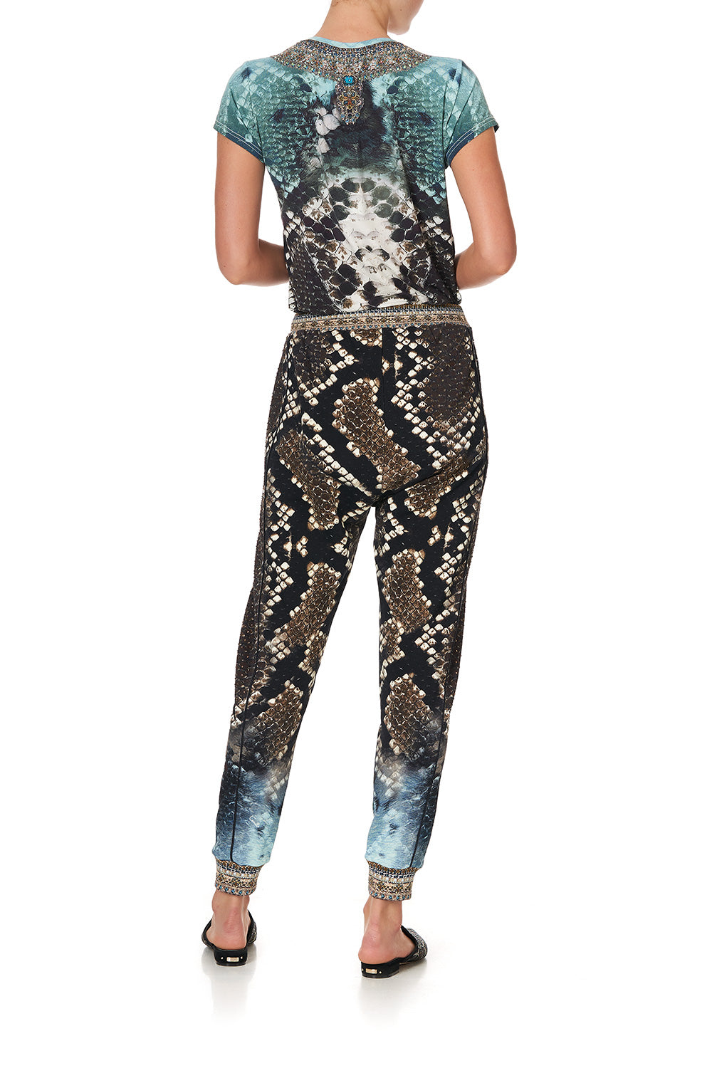 CURVED HEM FITTED TEE PREY