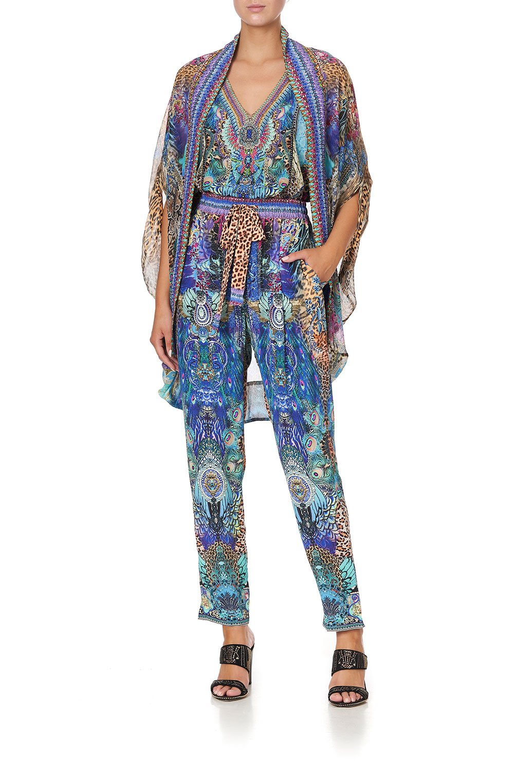 OPEN FRONT CARDI CAPE BASILICA BEEUTY