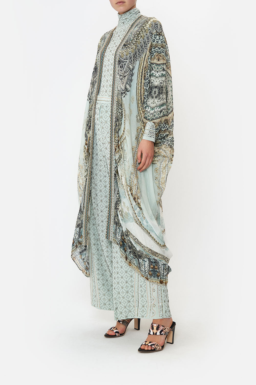 LAYER WITH CENTRE BACK PANEL FREE ESPIRITU