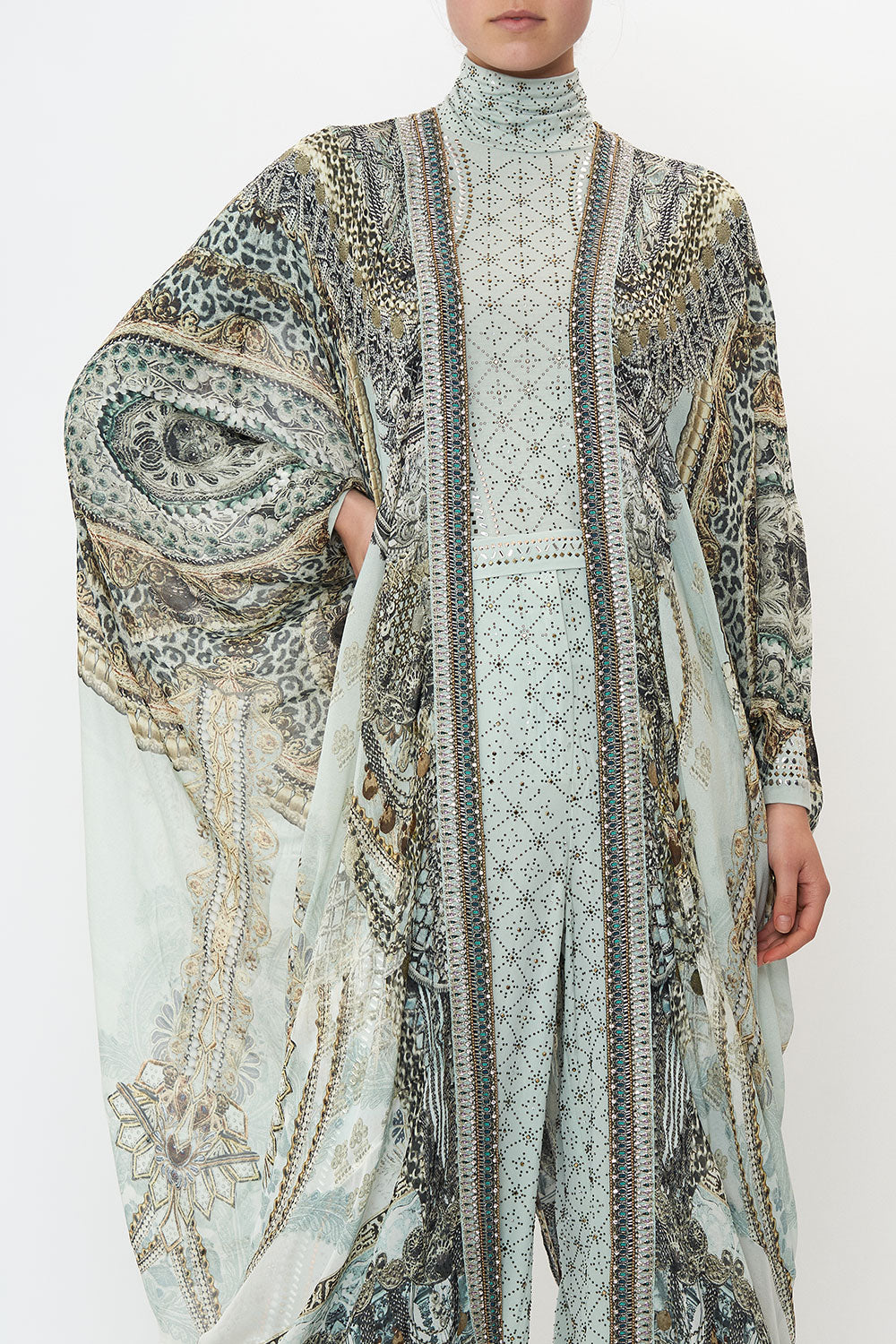 LAYER WITH CENTRE BACK PANEL FREE ESPIRITU