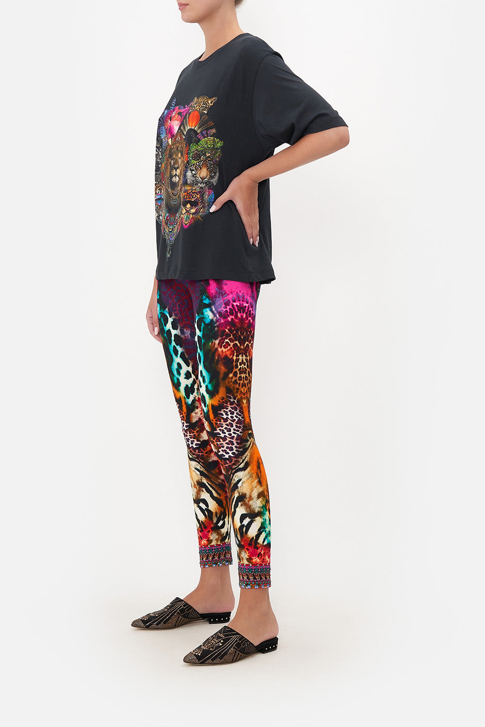 RELAXED BODY AND SLEEVE TEE SURREALIST XANADU