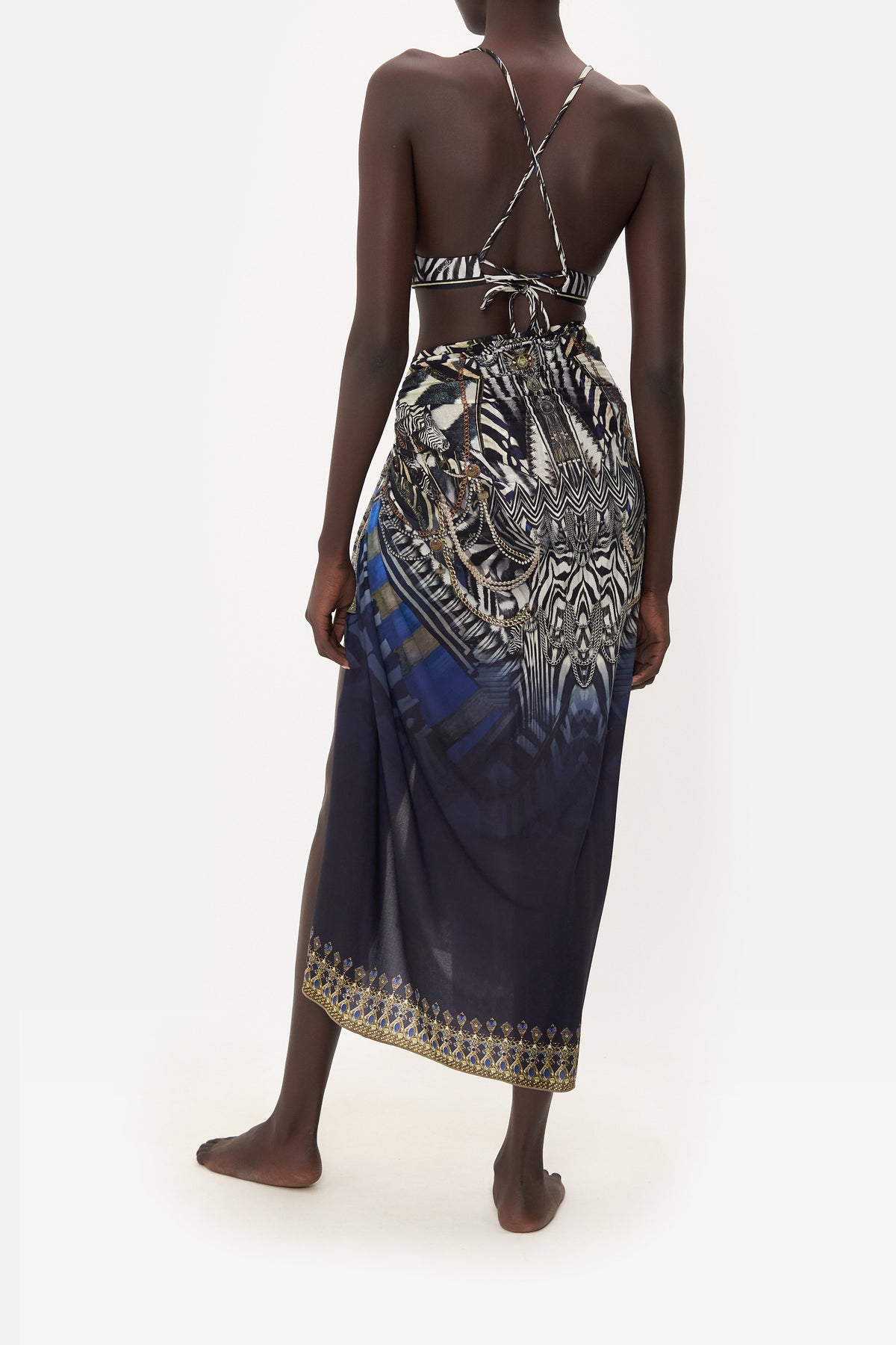 LONG SARONG KNIGHT OF THE WILD