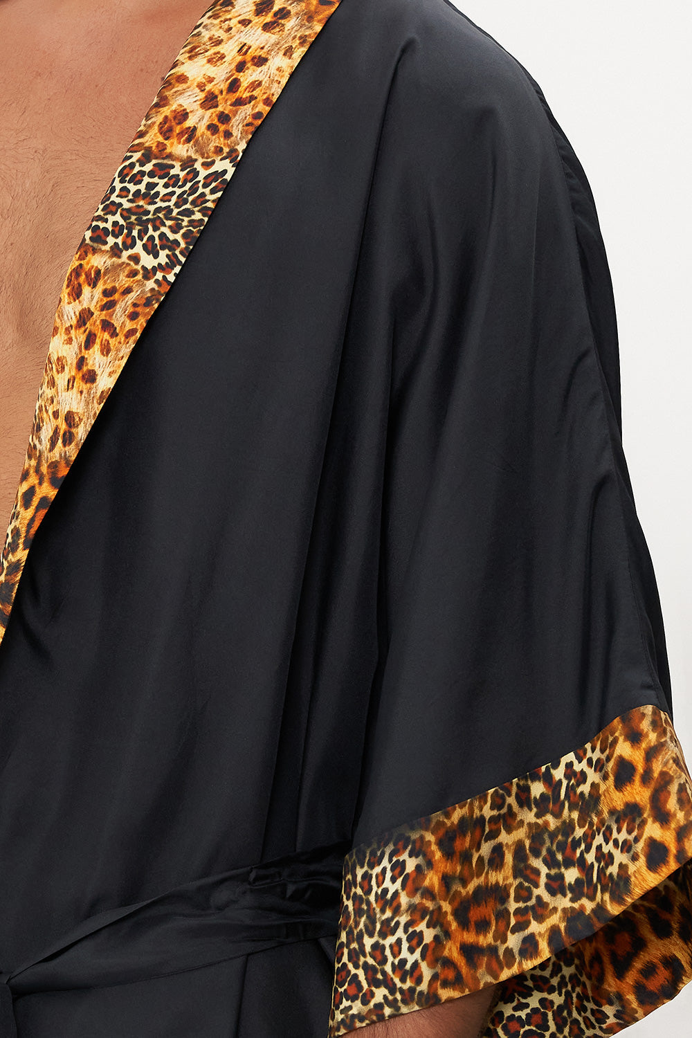 MID LENGTH ROBE SURREALIST XANADU