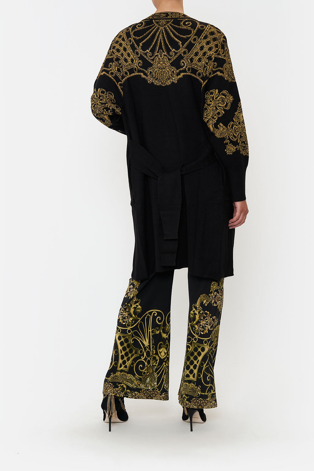 KNIT LAYER SHADOWS OF ARMADA