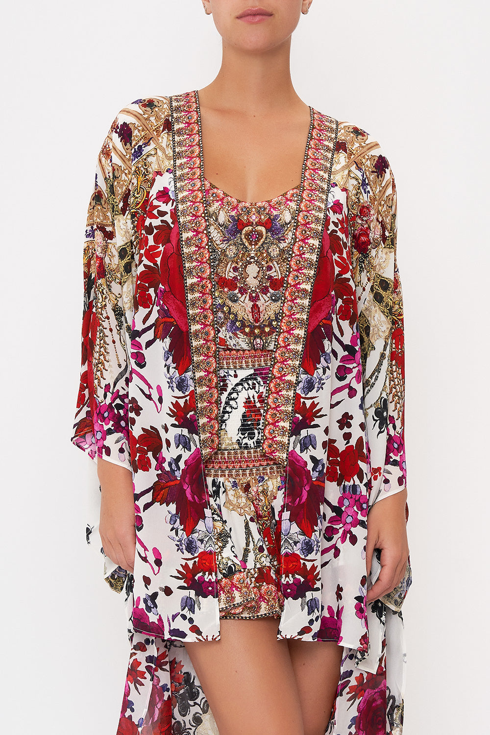 KIMONO WITH LONG UNDERLAYER REIGN OF ROSES