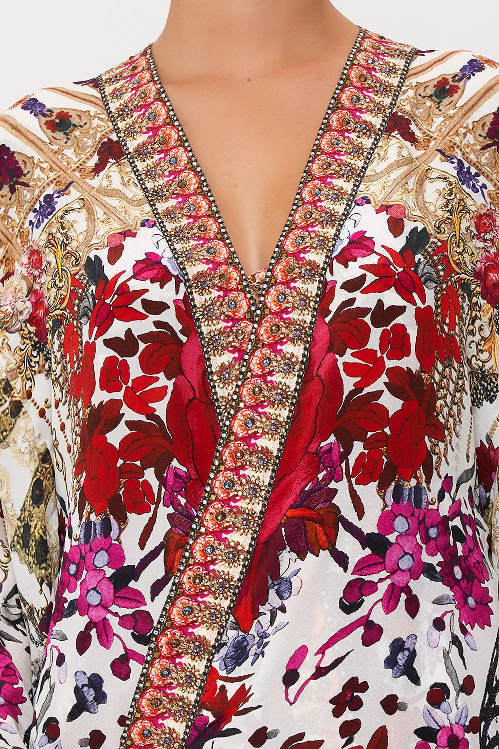 KIMONO WITH LONG UNDERLAYER REIGN OF ROSES