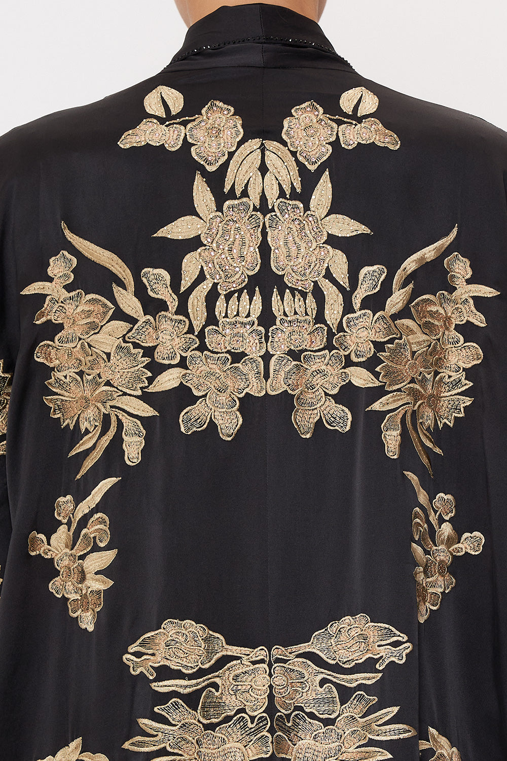 ROBE WITH NARROW COLLAR DANCE WITH DUENDE