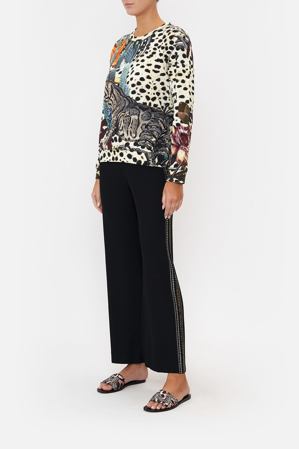 ROUND NECK SWEATER NATURAL INSTINCT