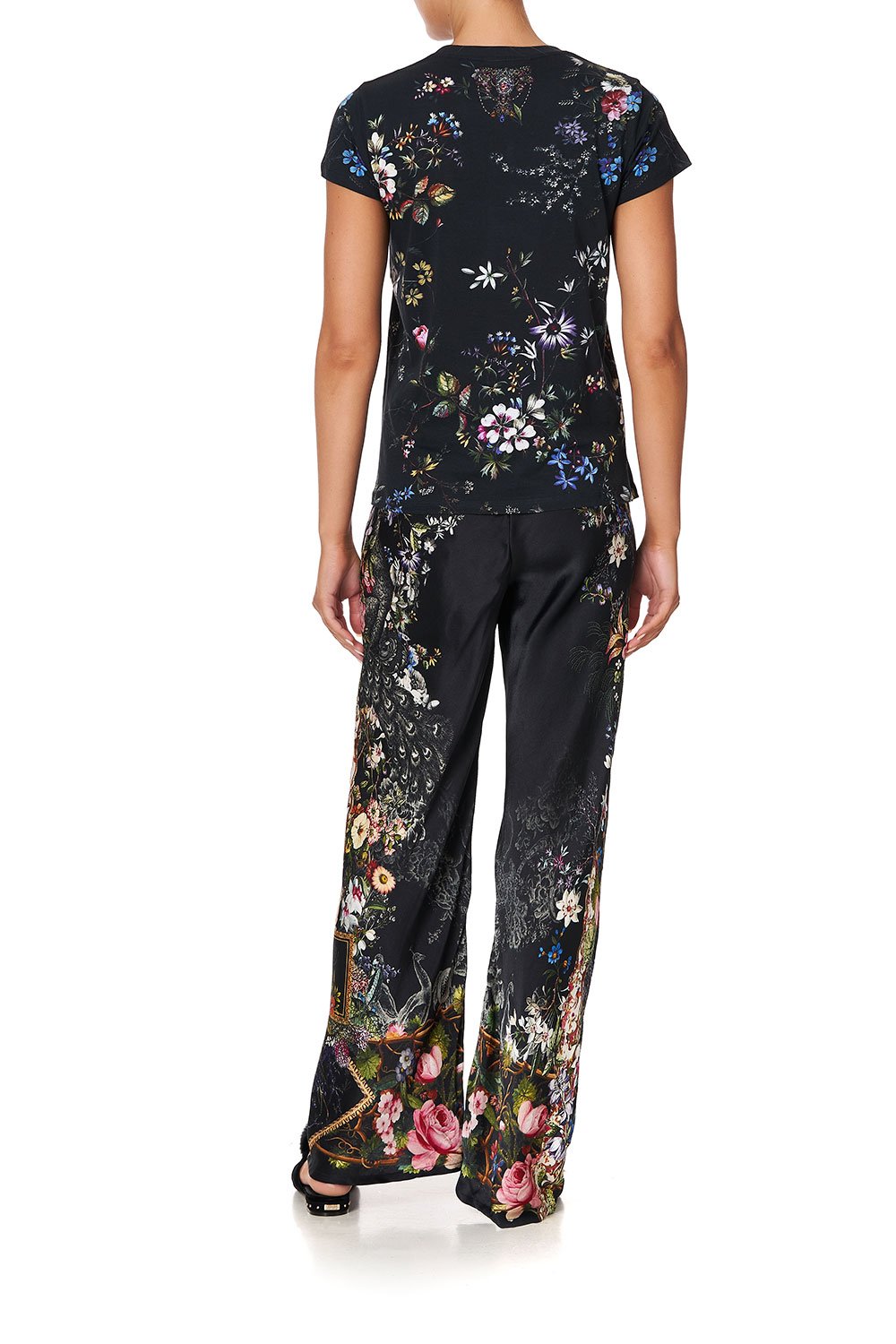 SLIM FIT ROUND NECK T-SHIRT FROM THE ARCHIVES