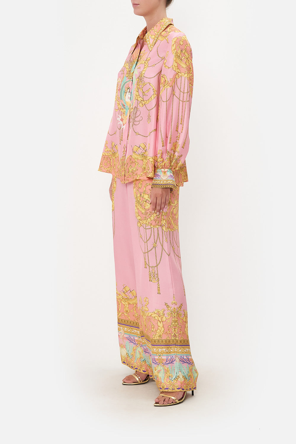 CURVED COLLAR BLOUSE MERMAID MOTEL