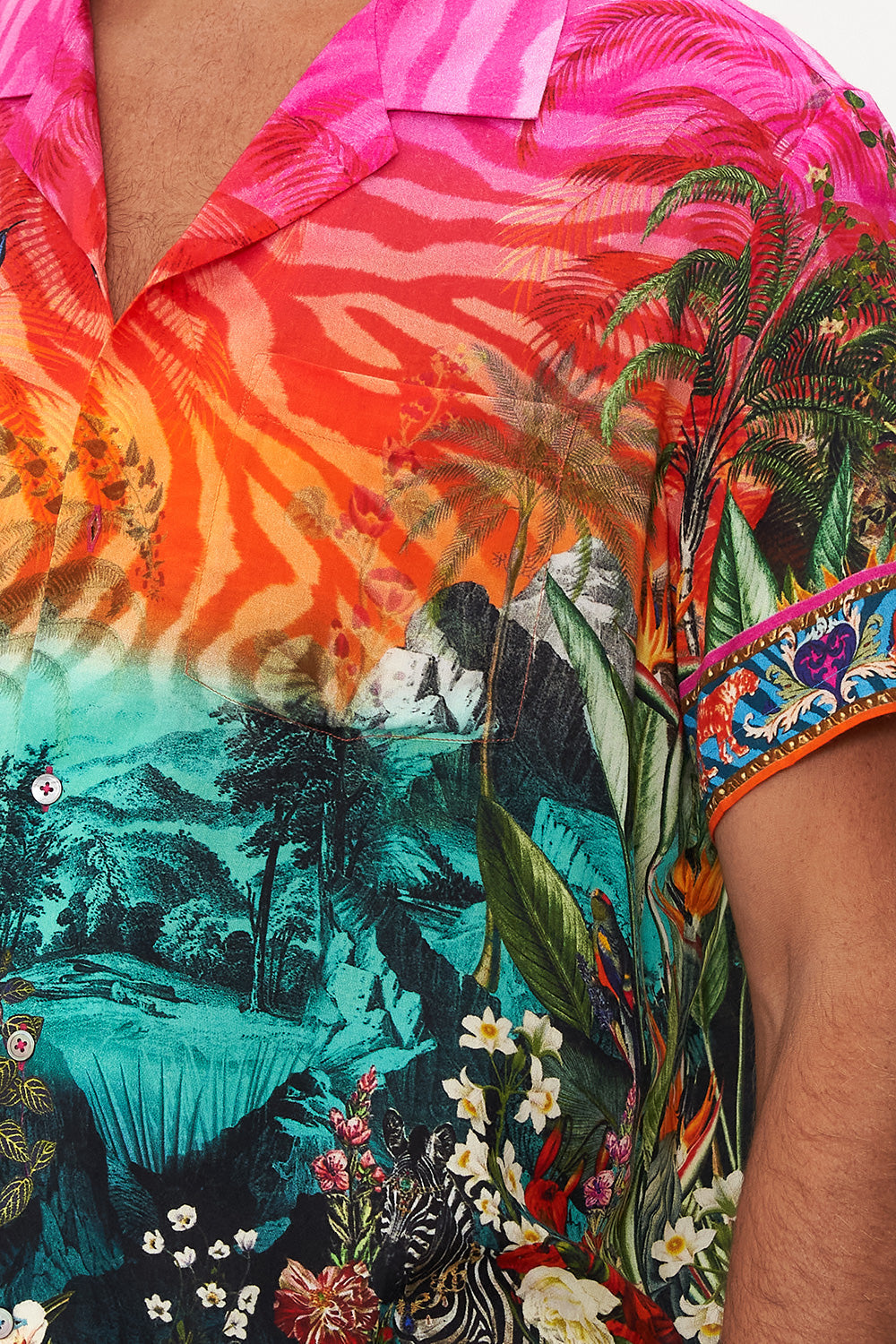 SHORT SLEEVE CAMP COLLARED SHIRT UNTAMED RUNAWAY