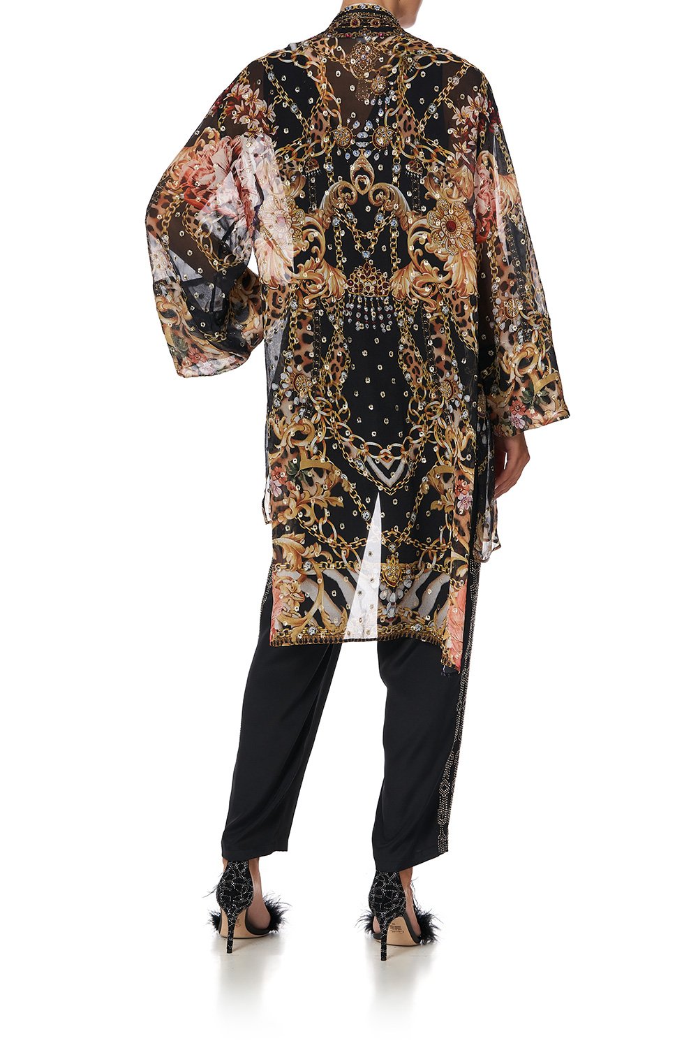 LAYERING WITH NECK BANDS A NIGHT IN THE 90S