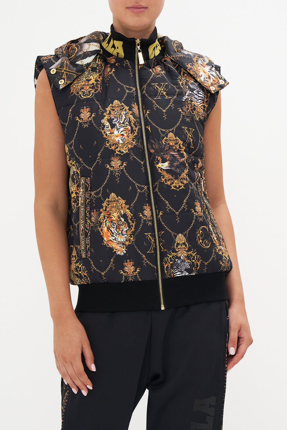 PUFFER JACKET VEST WITH REMOVABLE HOOD KNIGHTS OF JAGGIS TABLE