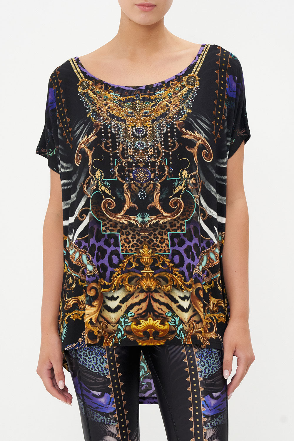 LOOSE FIT TEE SHES GOT GRACE